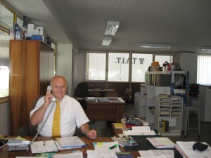 ALBERTO  AL LAVORO