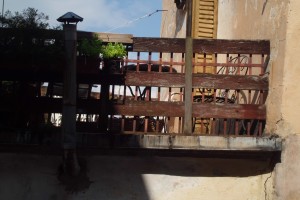 La nave terrazza vista da est LA PORTA D'ORO APERTA